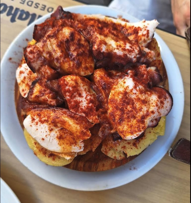 Pulpo a la gallega, uno de nuestros platos estrella